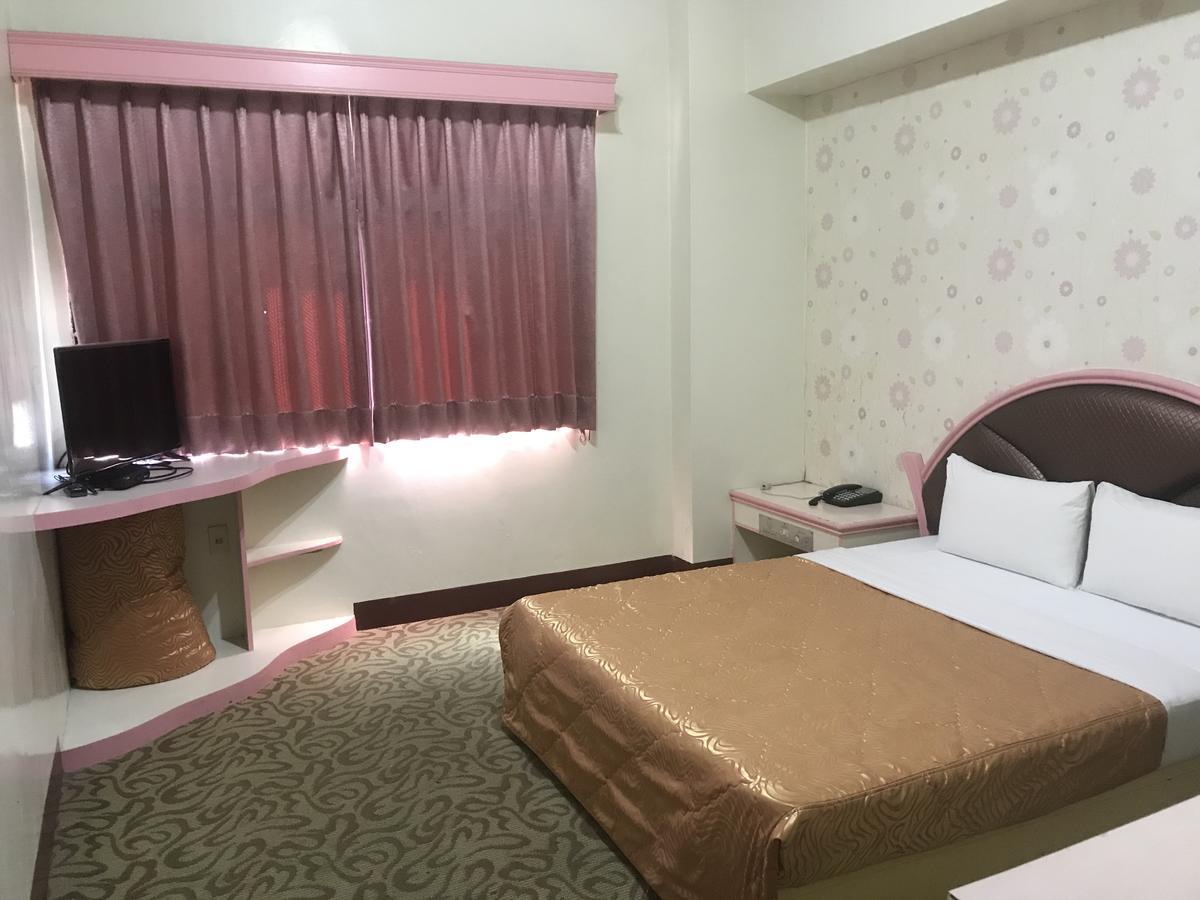 טופן Teresa Hotel מראה חיצוני תמונה
